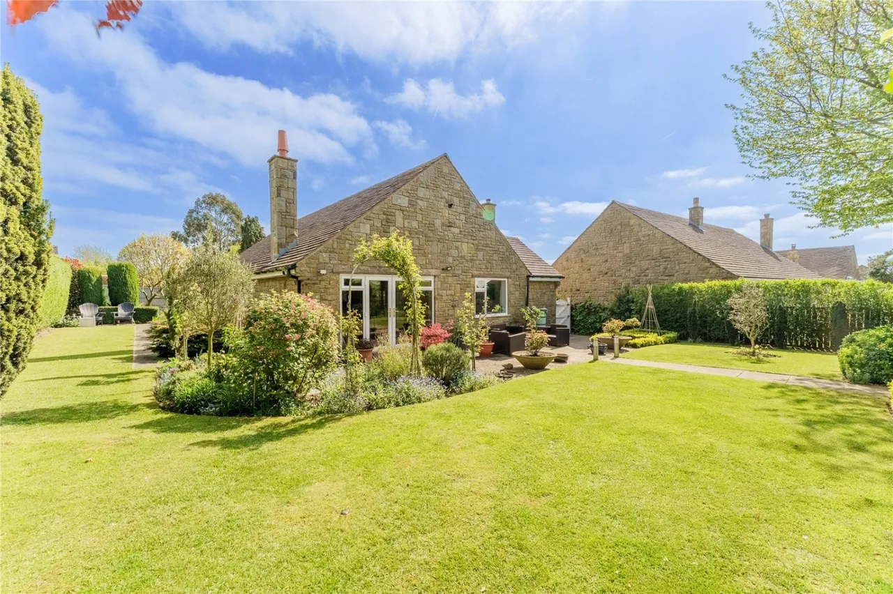 Huntsmans Way, Badsworth, WF9, photo 5