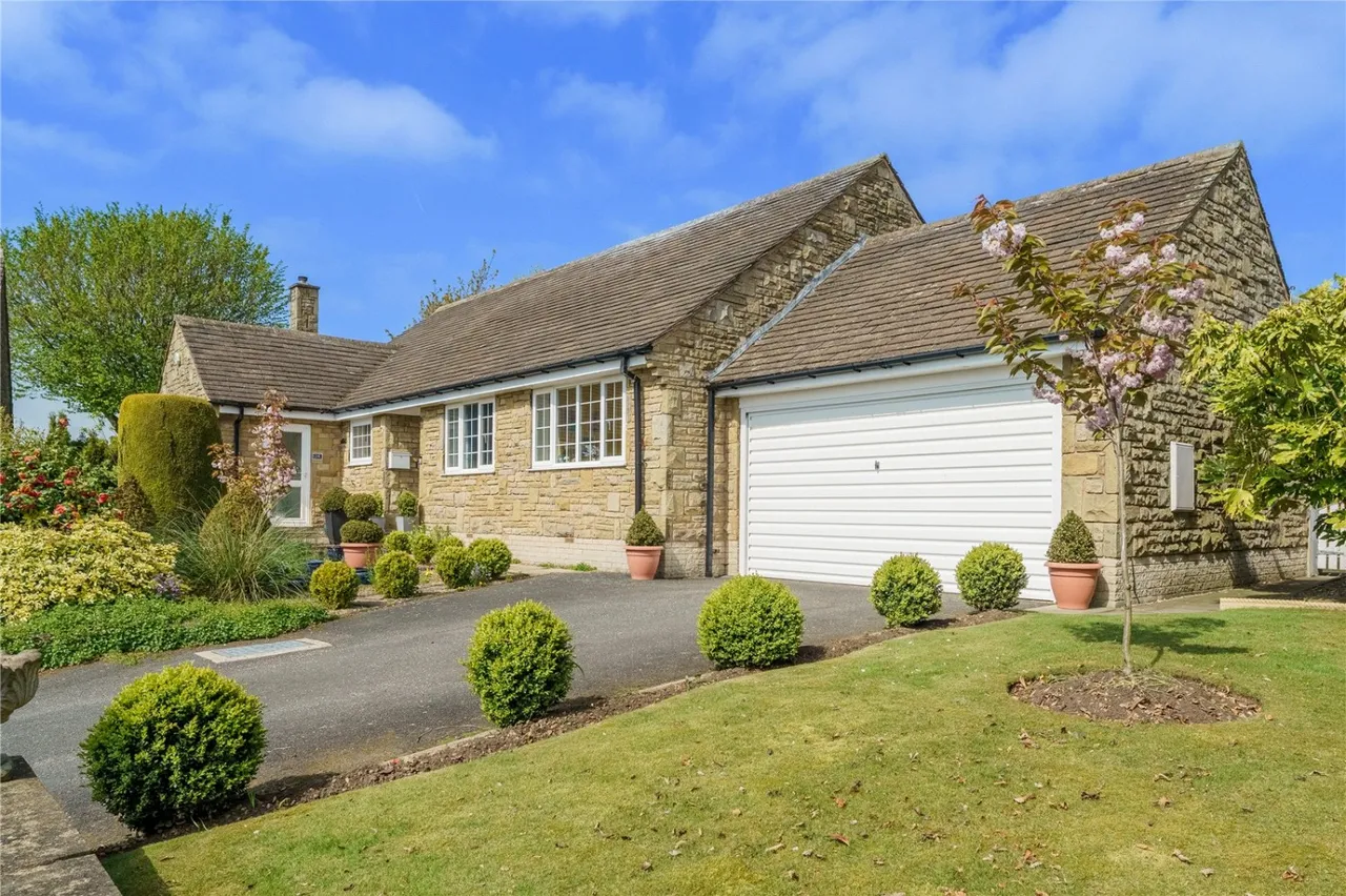 Huntsmans Way, Badsworth, WF9, photo 7