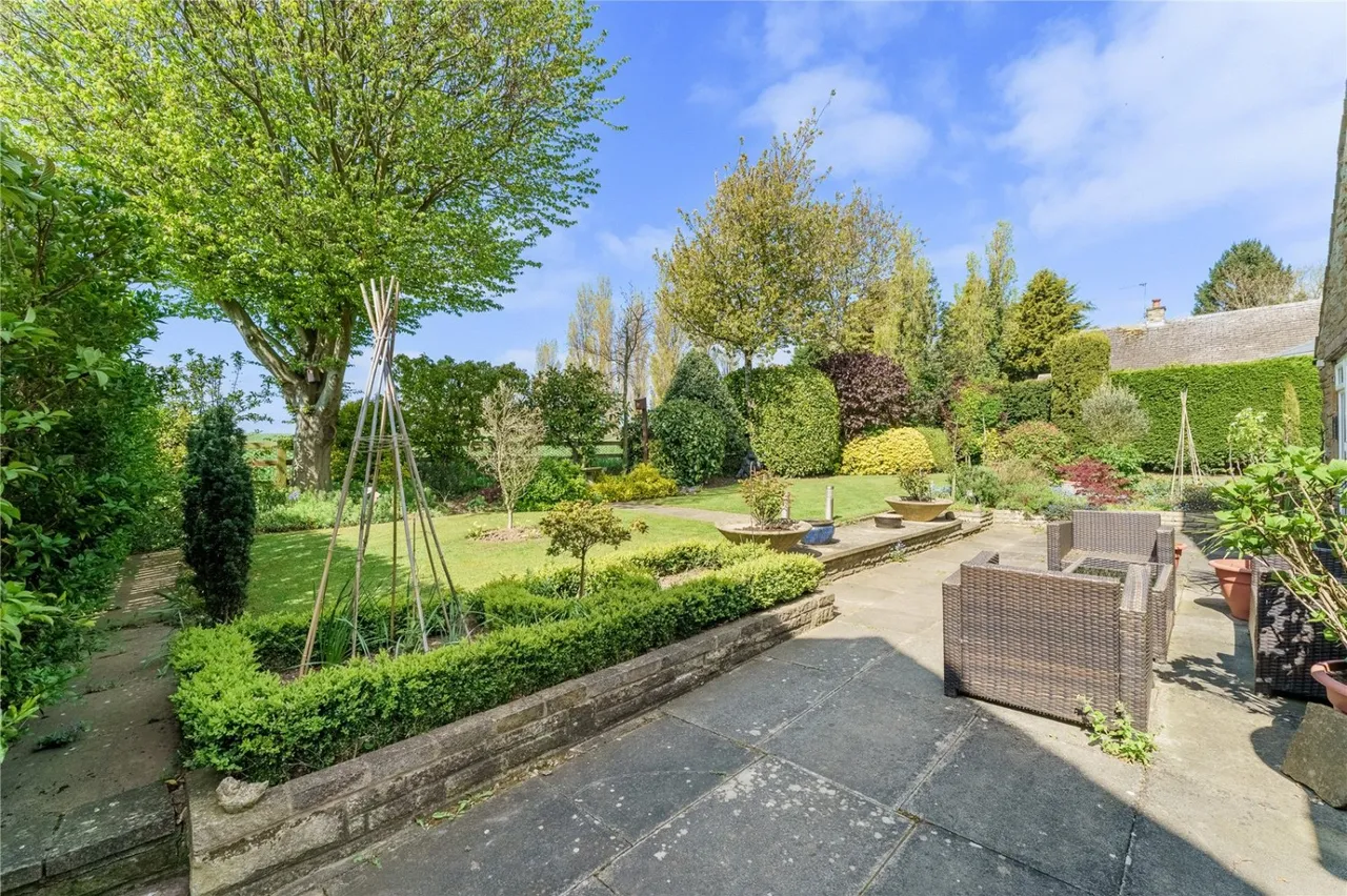 Huntsmans Way, Badsworth, WF9, photo 4