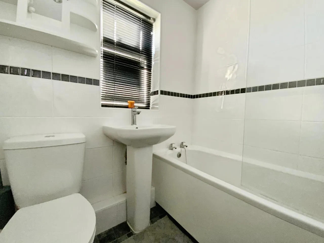 Heslerton Avenue, Cottingham, HU16, photo 6
