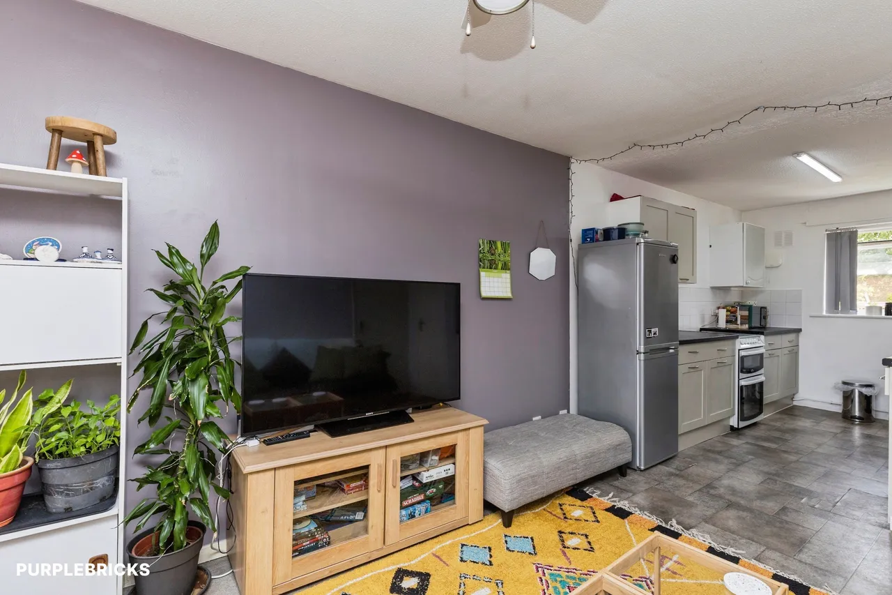 Laurel Walk, Horsham, RH13, photo 6