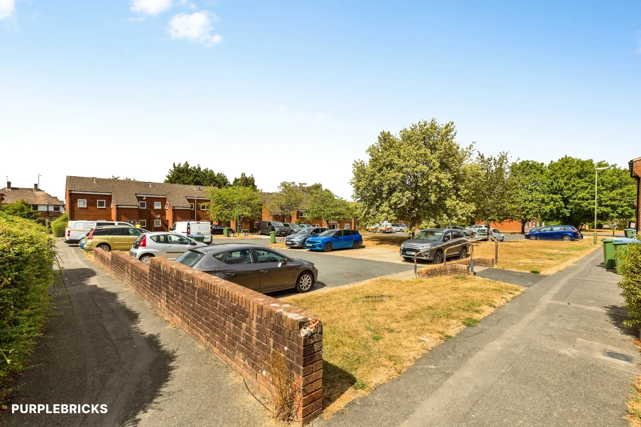 Laurel Walk, Horsham, RH13, photo 23