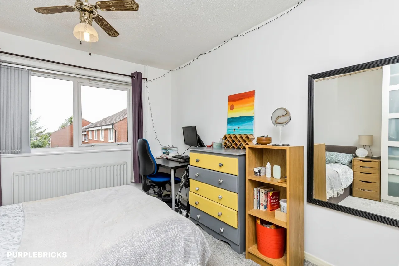 Laurel Walk, Horsham, RH13, photo 16