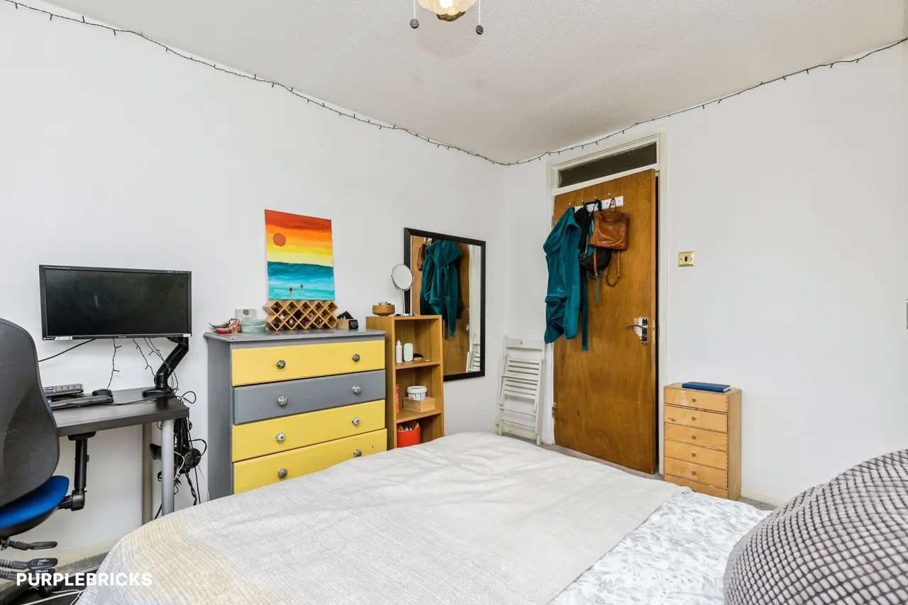 Laurel Walk, Horsham, RH13, photo 15