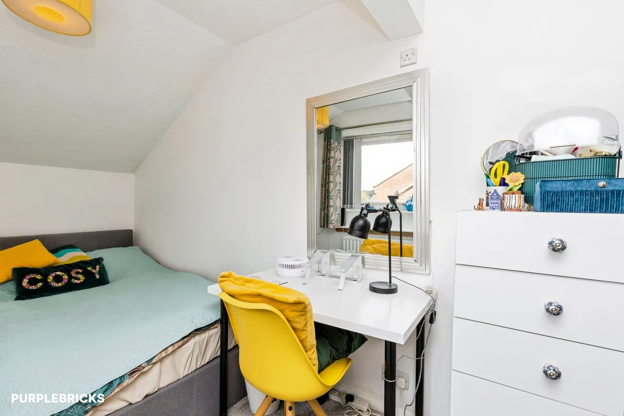 Laurel Walk, Horsham, RH13, photo 18