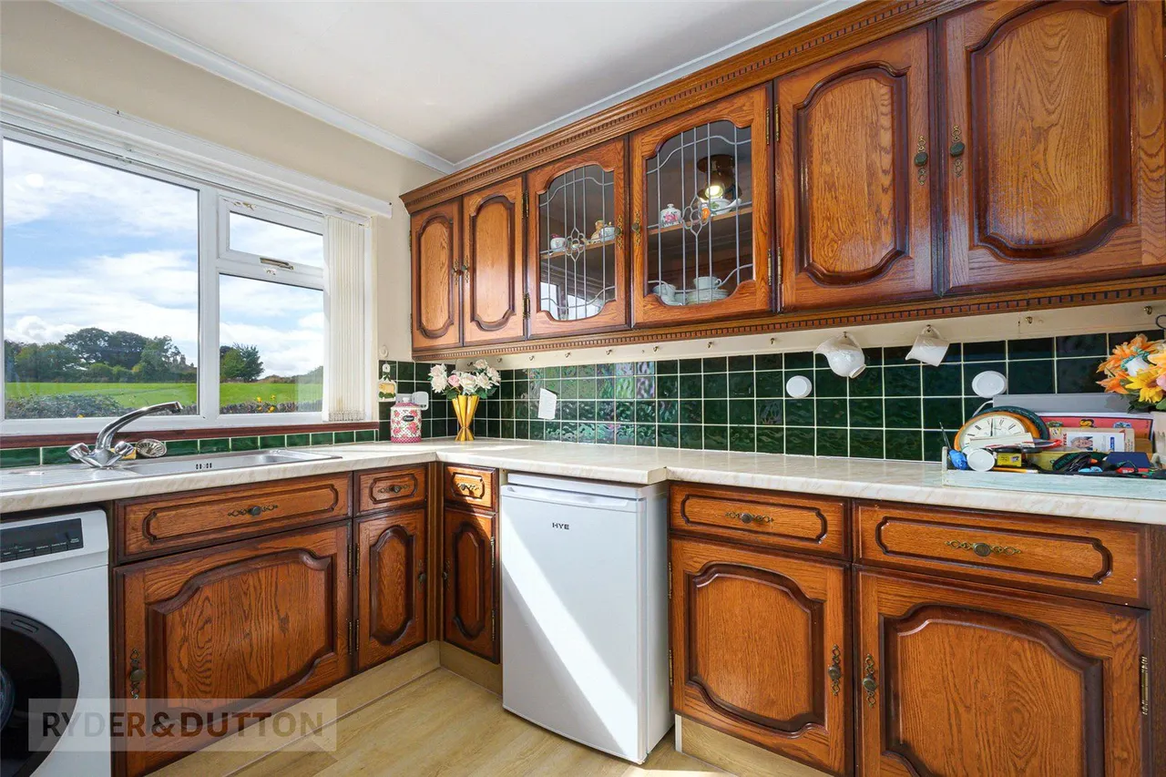 New Laithe Hill, Huddersfield, HD4, photo 5