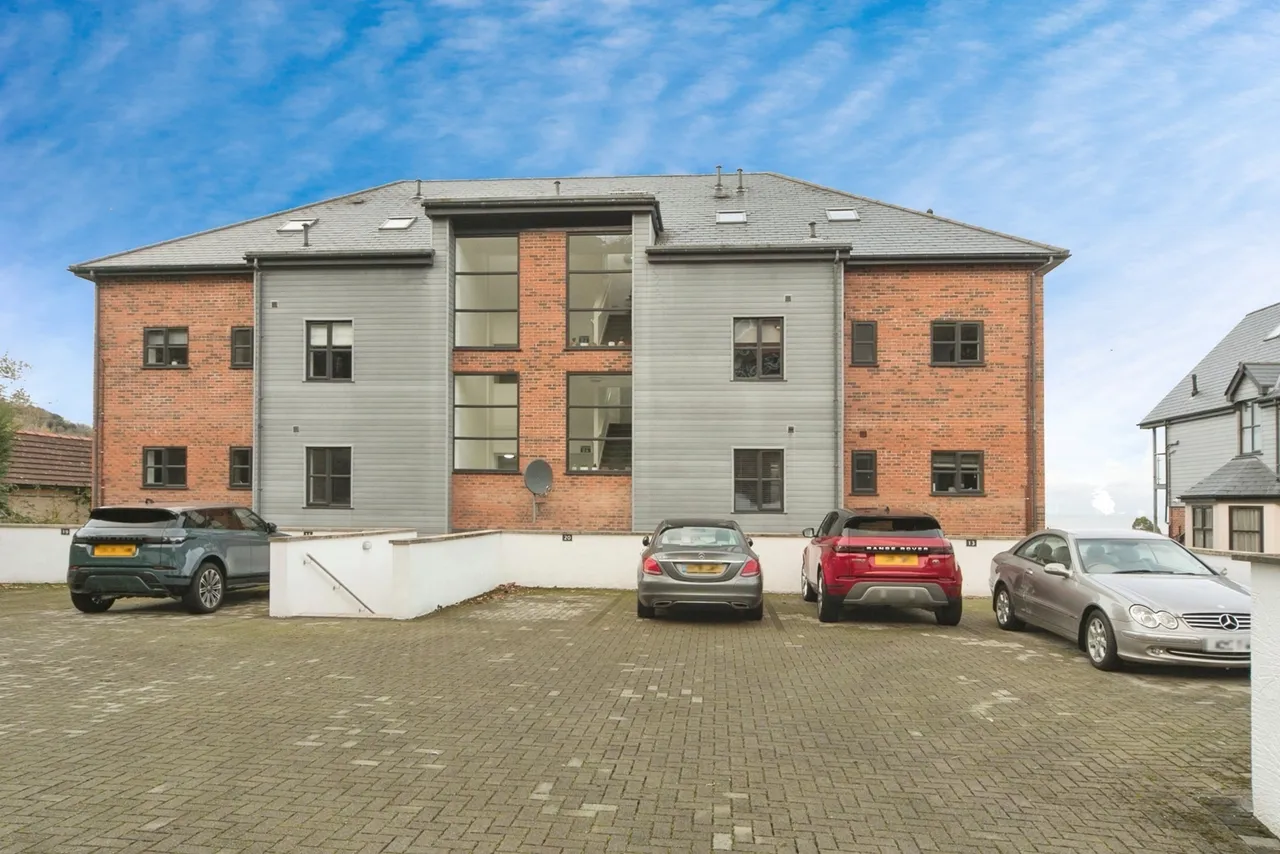 Victoria Park, Colwyn Bay, LL29, photo 18
