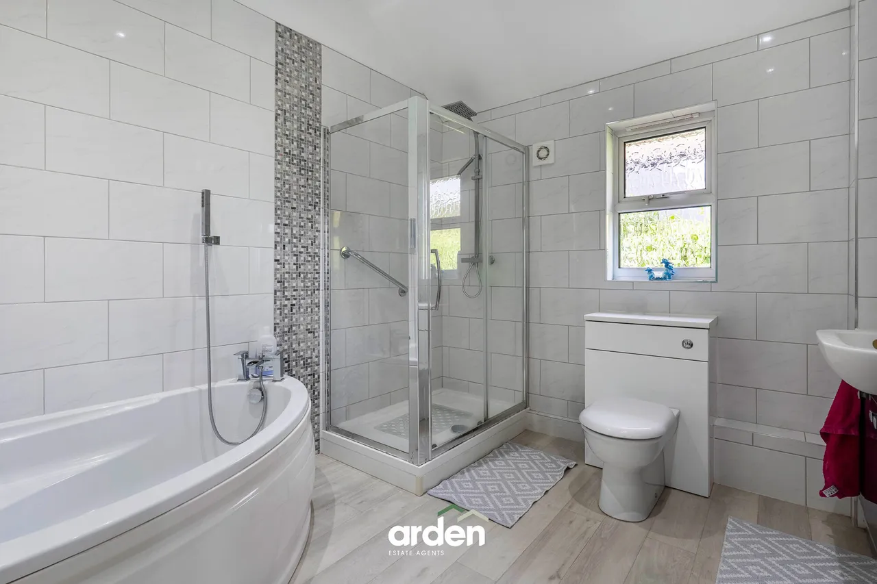 Edgewood Drive, Barnt Green, B45, photo 9