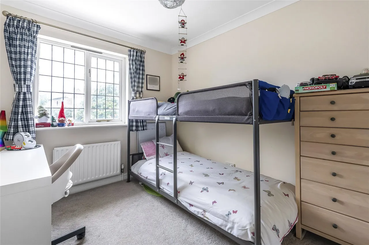 West Meads, Guildford, GU2, photo 11