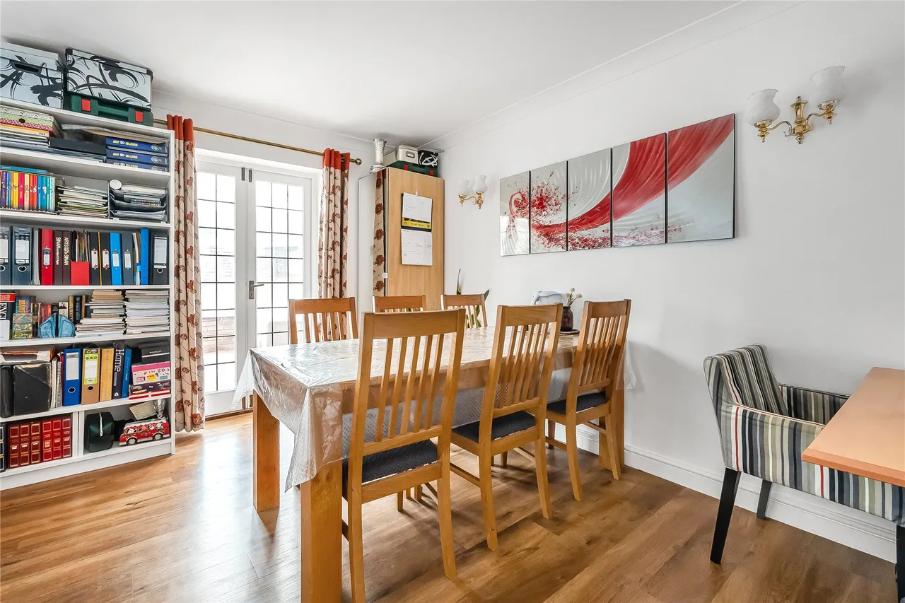 West Meads, Guildford, GU2, photo 18