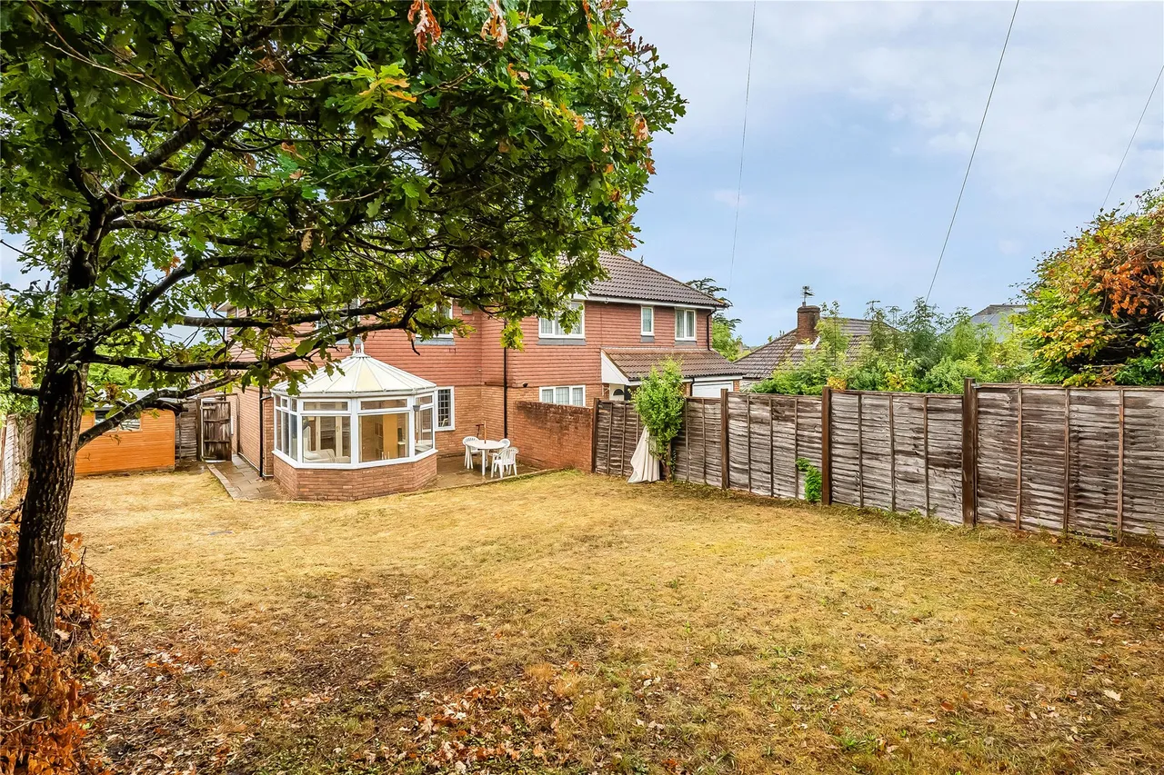 West Meads, Guildford, GU2, photo 20