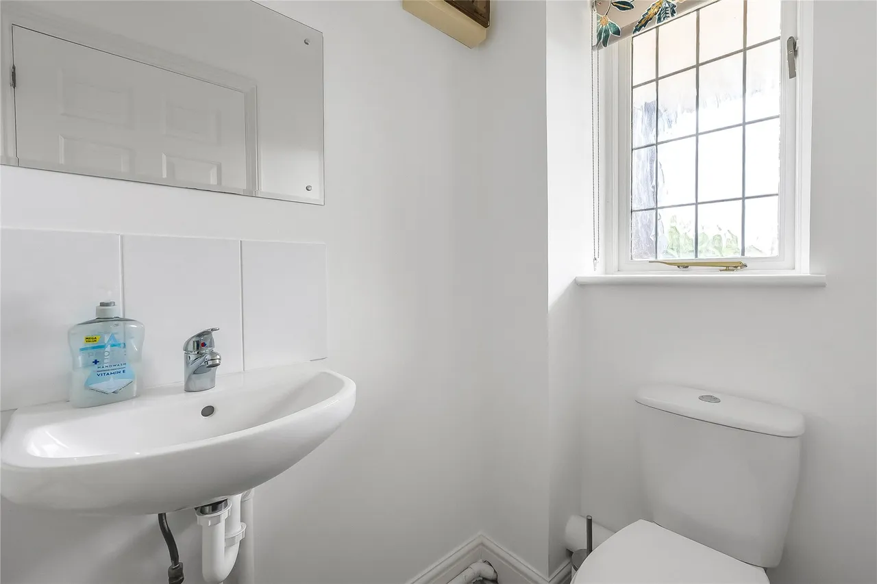 West Meads, Guildford, GU2, photo 15