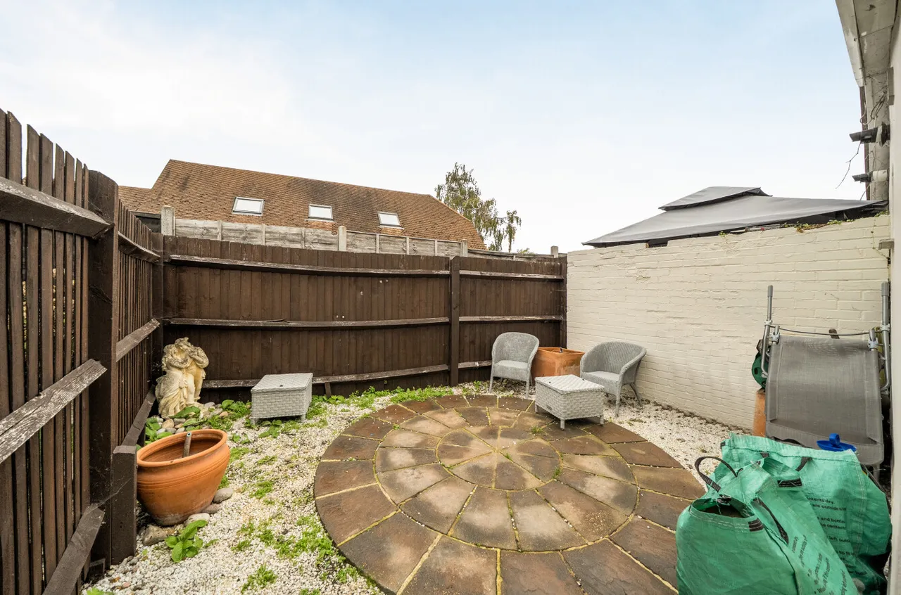 Easthampstead Road, Wokingham, RG40, photo 14