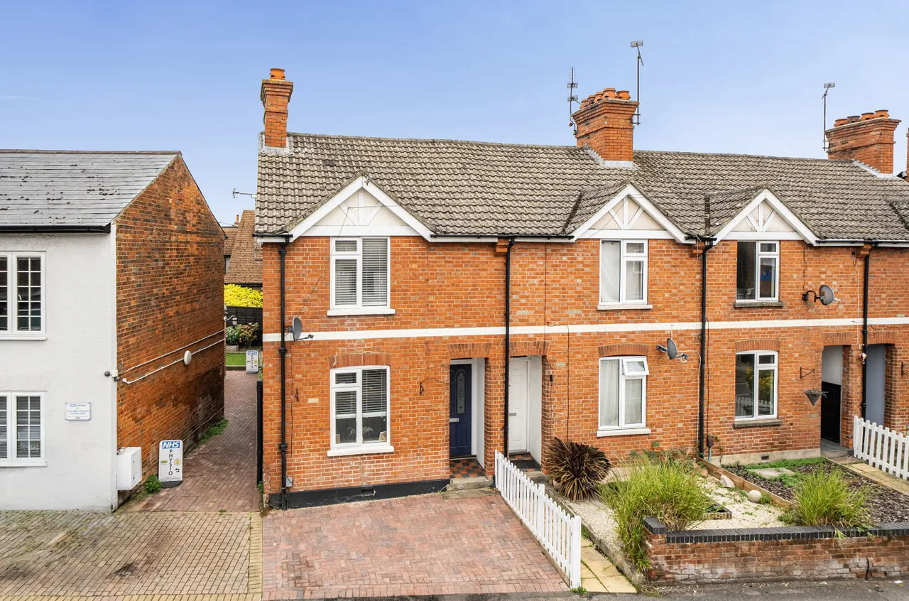 3 bed house for sale, Easthampstead Road, Wokingham, RG40