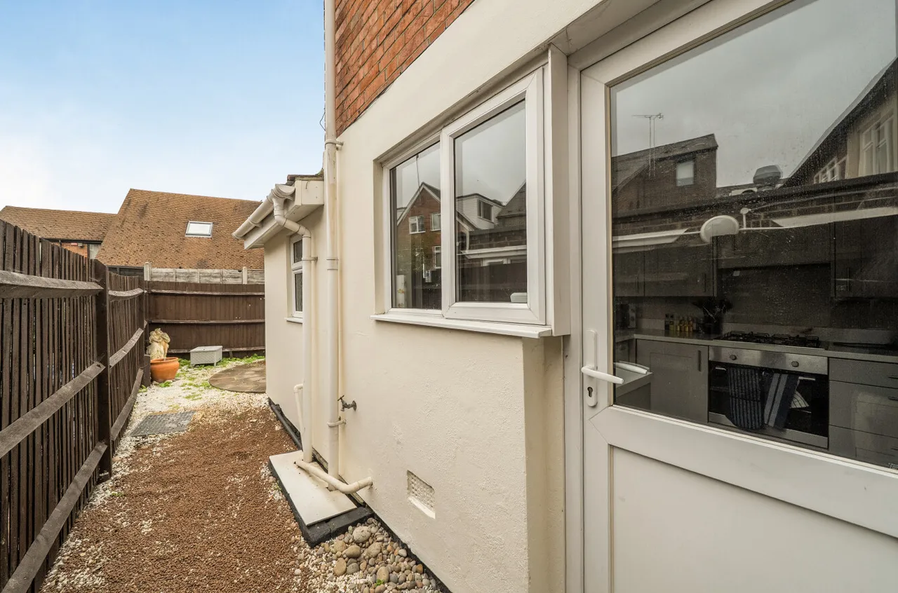 Easthampstead Road, Wokingham, RG40, photo 15