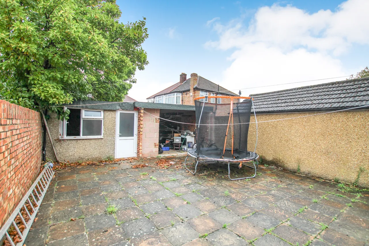 Laburnum Road, Hayes, UB3, photo 6