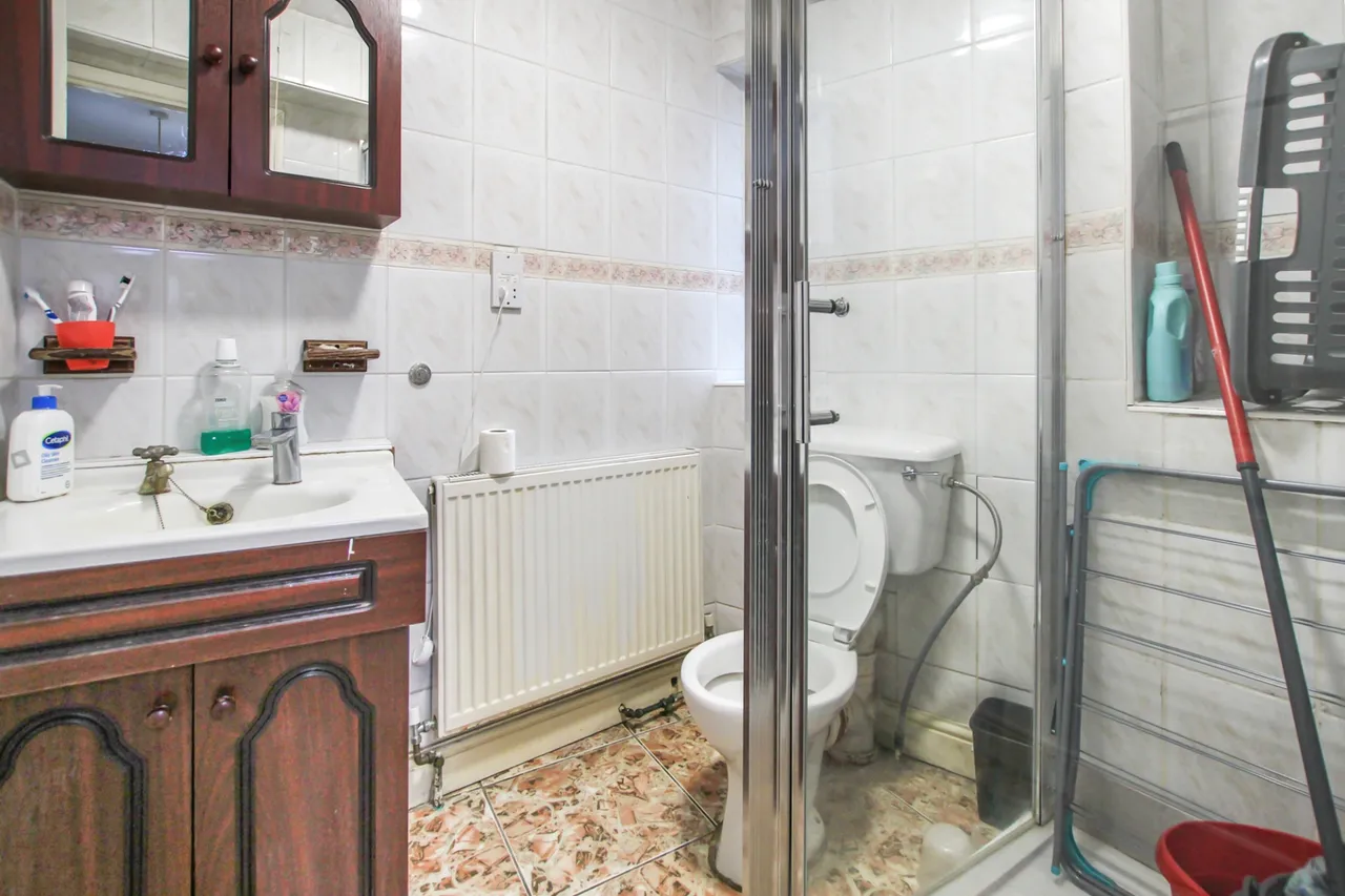 Laburnum Road, Hayes, UB3, photo 4