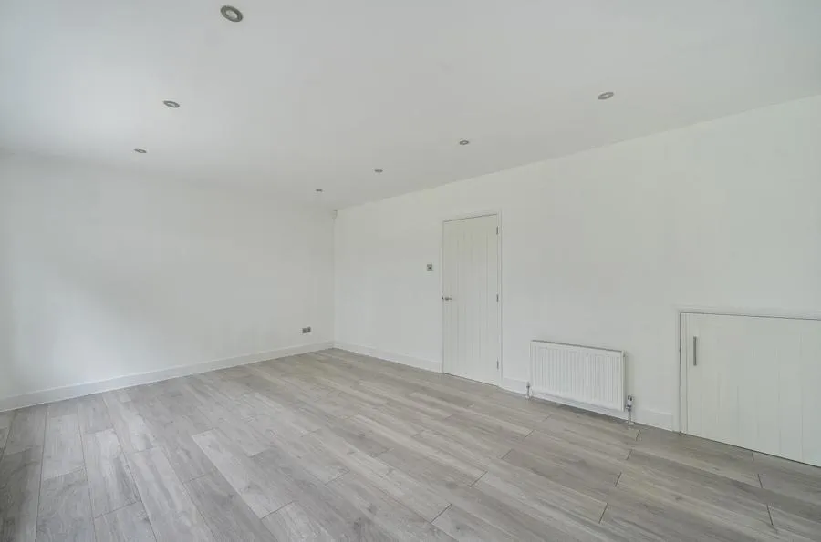 Jerrymoor Hill, Finchampstead, RG40, photo 16