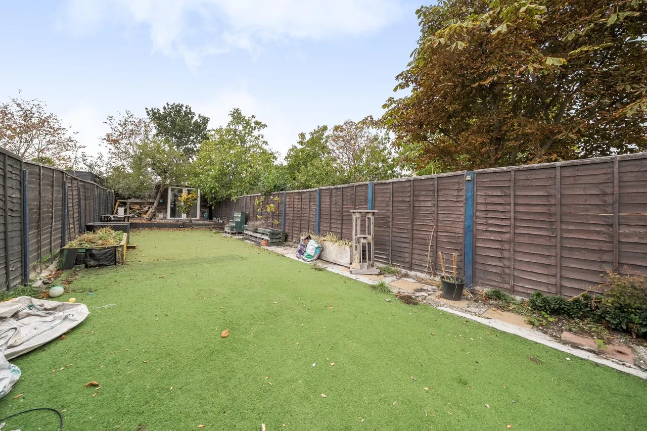 Birchanger Road, SE25, photo 13