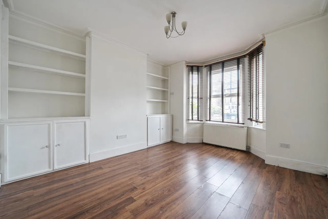 Birchanger Road, SE25, photo 2