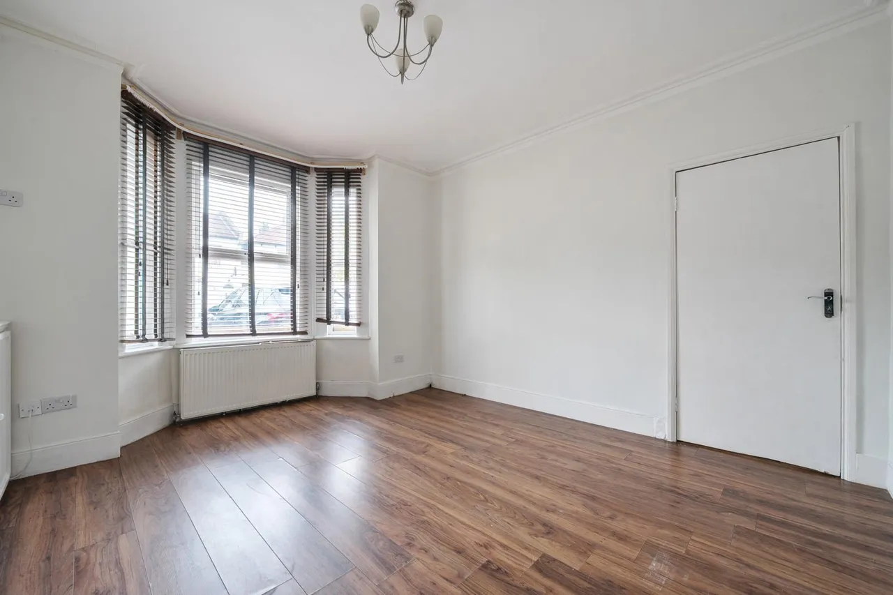 Birchanger Road, SE25, photo 6