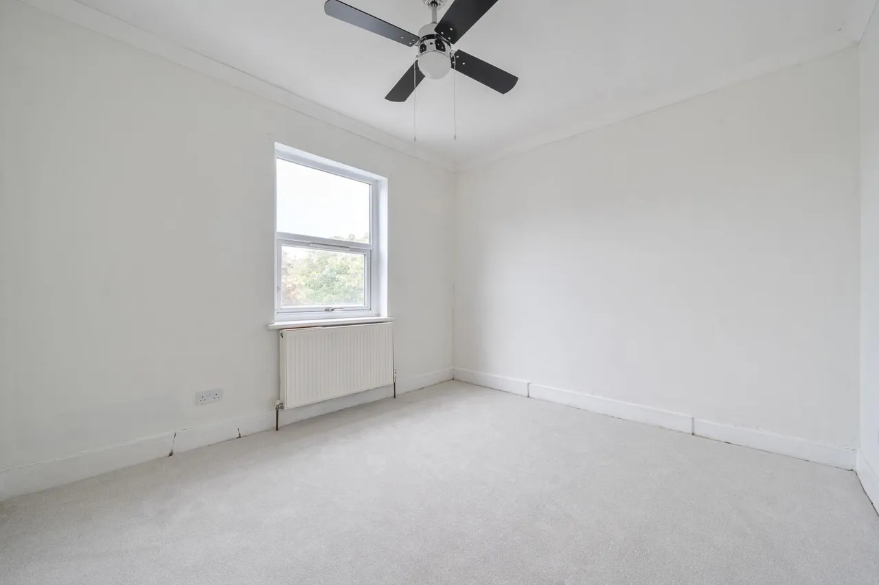 Birchanger Road, SE25, photo 9