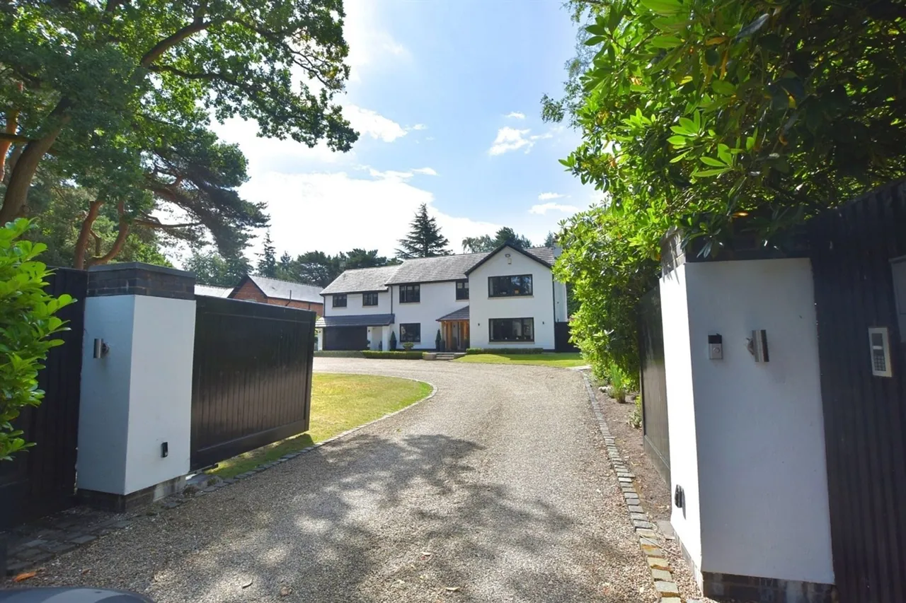5 bed house for sale, Cranage, Crewe
