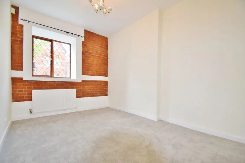 St Mary's Court, photo 7