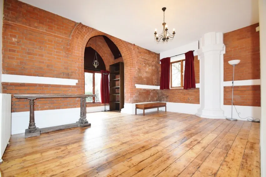 St Mary's Court, photo 6