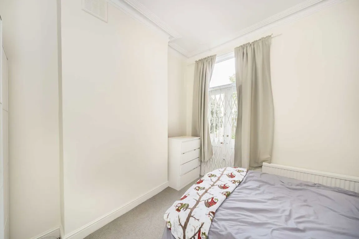 Sistova Road, SW12, photo 4
