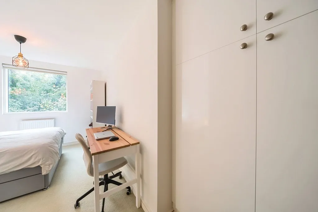 Restell Close, SE3, photo 18