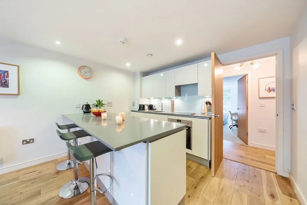 Restell Close, SE3, photo 20