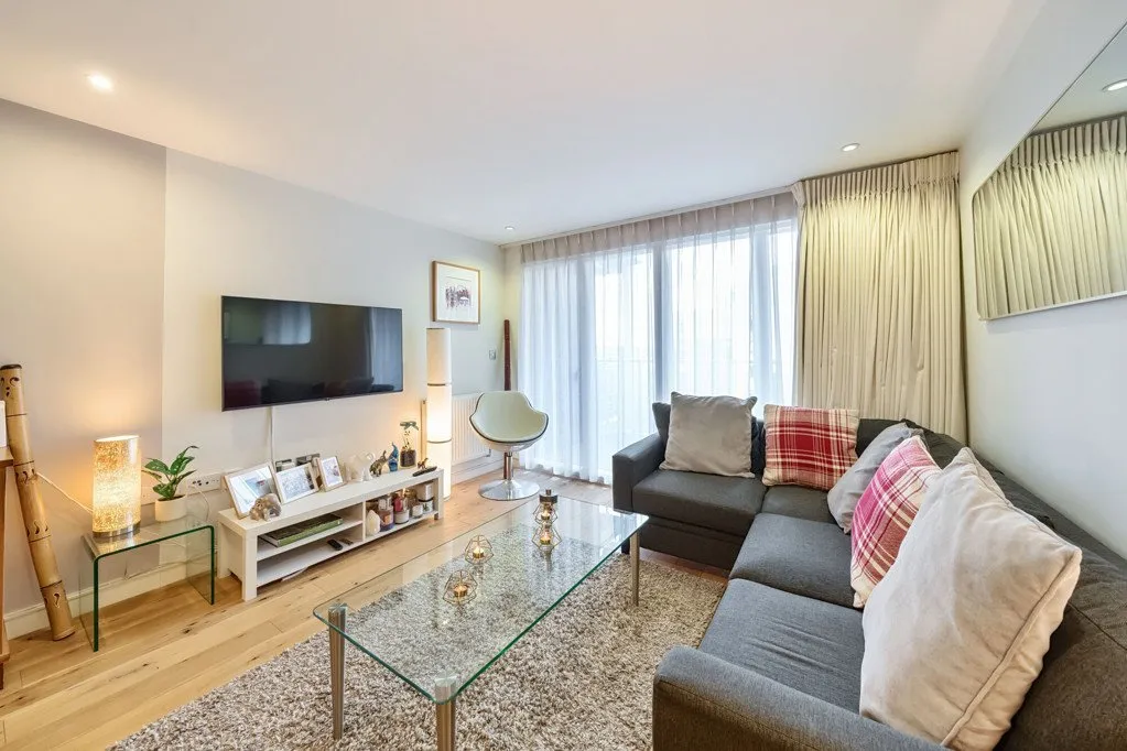 Restell Close, SE3, photo 13