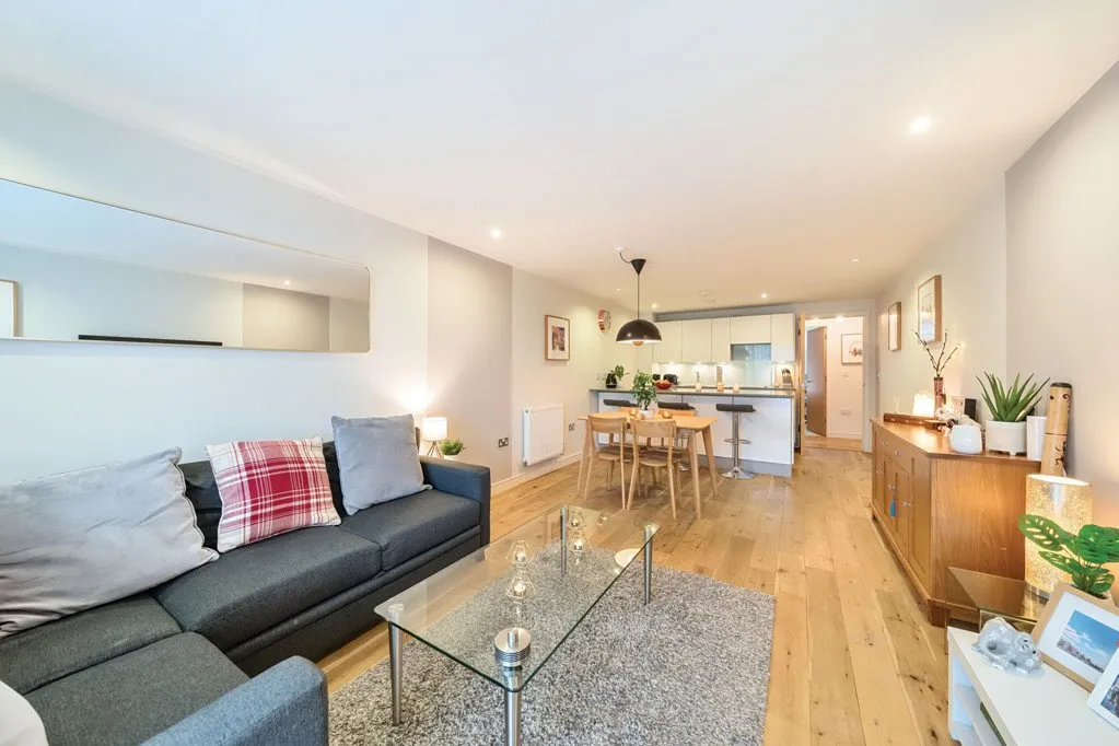 Restell Close, SE3, photo 17