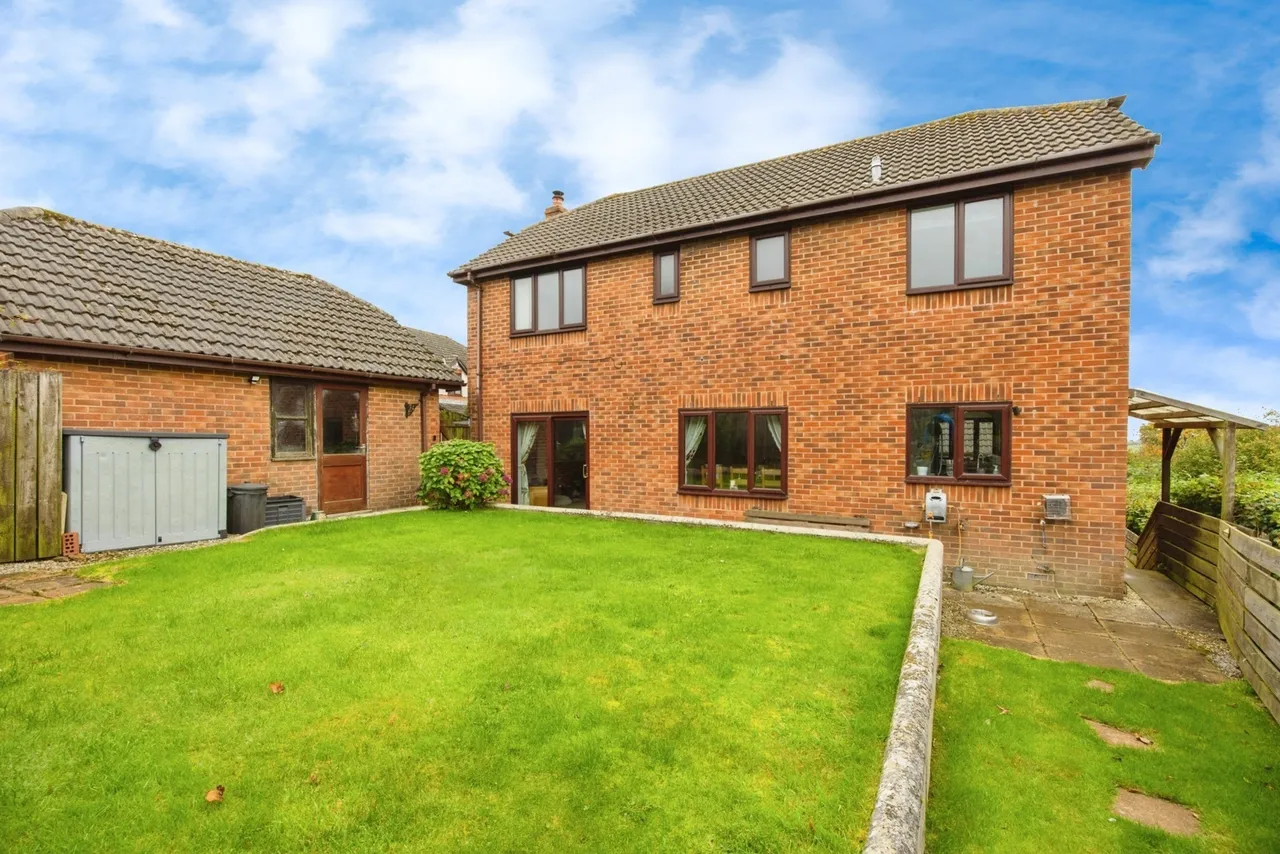 Roseland Gardens, Bodmin, PL31, photo 12
