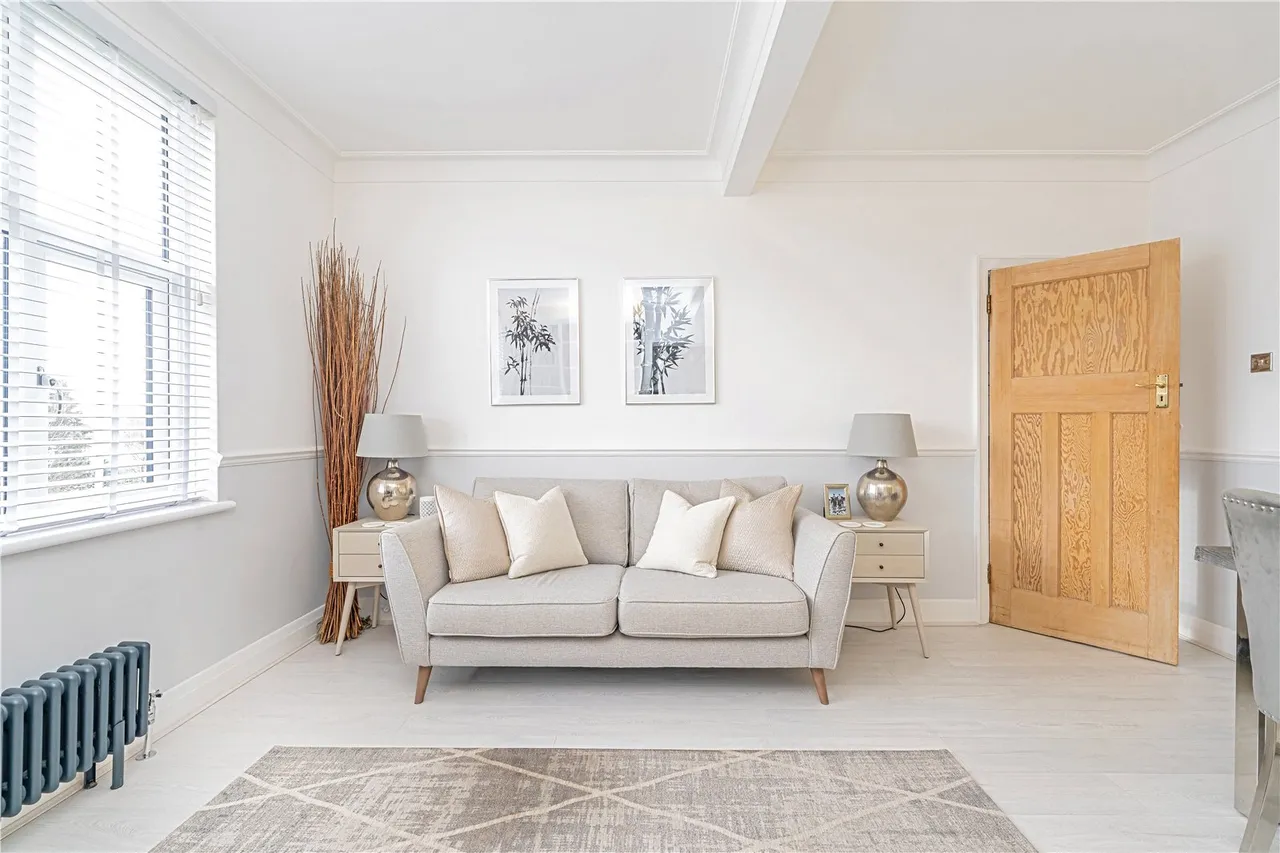 Norman Court, Upper Sunbury Road, Hampton, TW12 2DN, photo 3