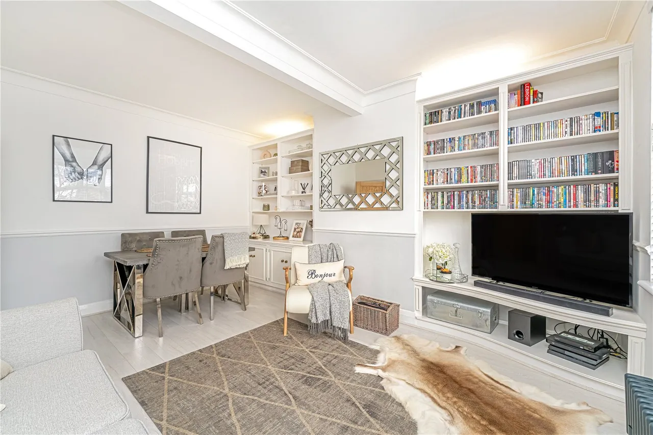 Norman Court, Upper Sunbury Road, Hampton, TW12 2DN, photo 5