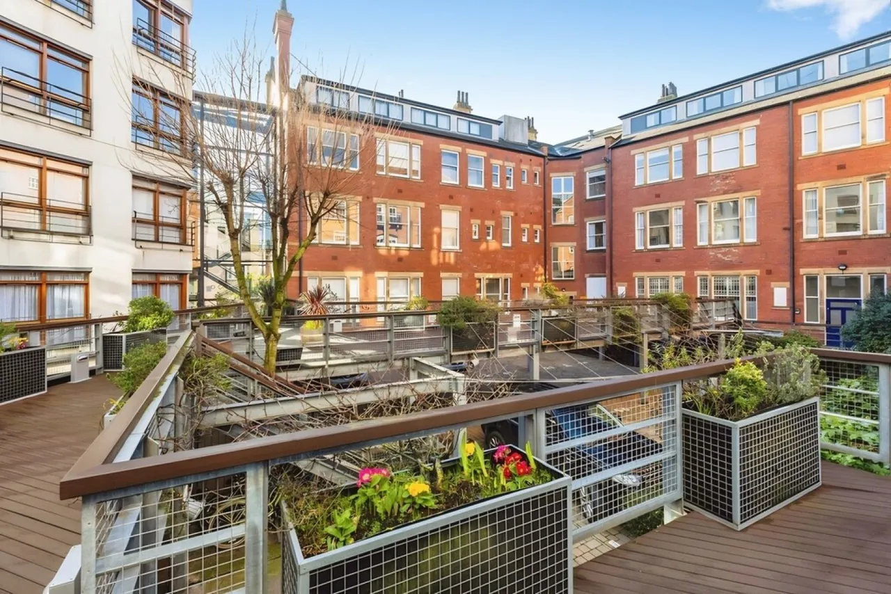 Dock Street, LS10, photo 13