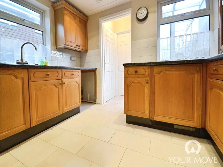 St. Thomas Road, Northfleet, Kent, DA11, photo 5