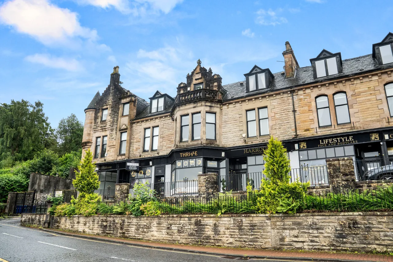 2 bed flat for sale — Castle Terrace, Bridge of Weir