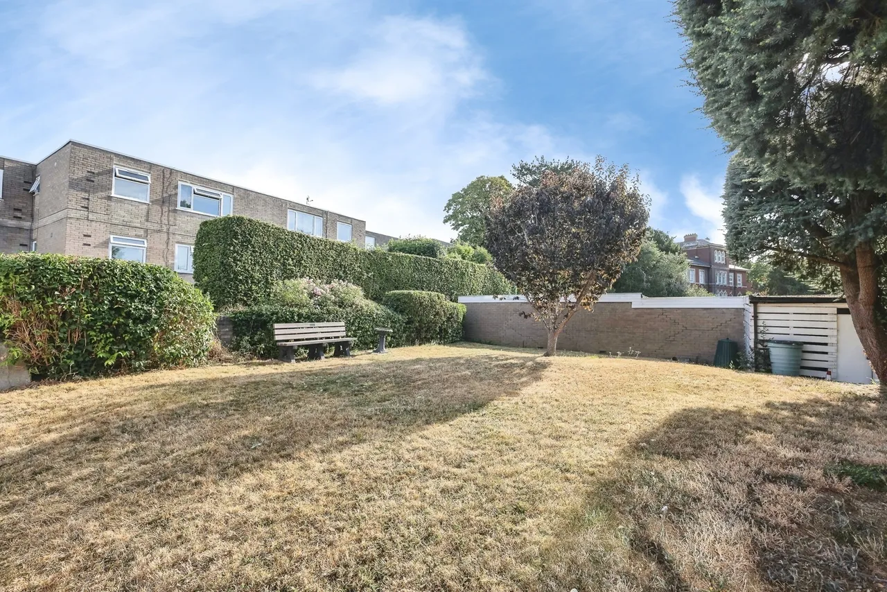 Elmfield Gardens, Worcester, WR5, photo 11