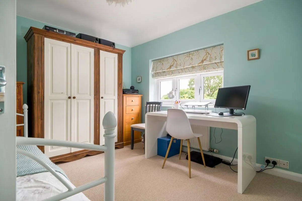 Station Road, Burston, IP22, photo 22