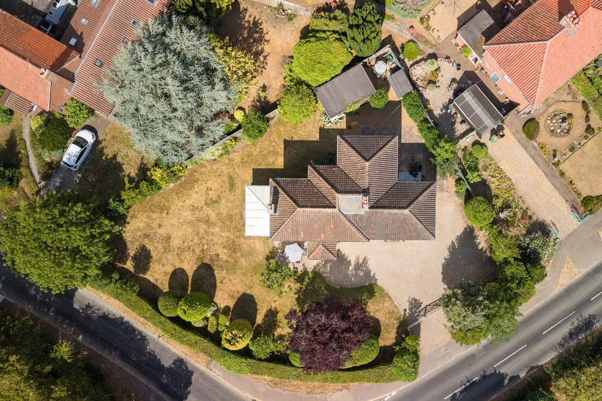 Station Road, Burston, IP22, photo 31