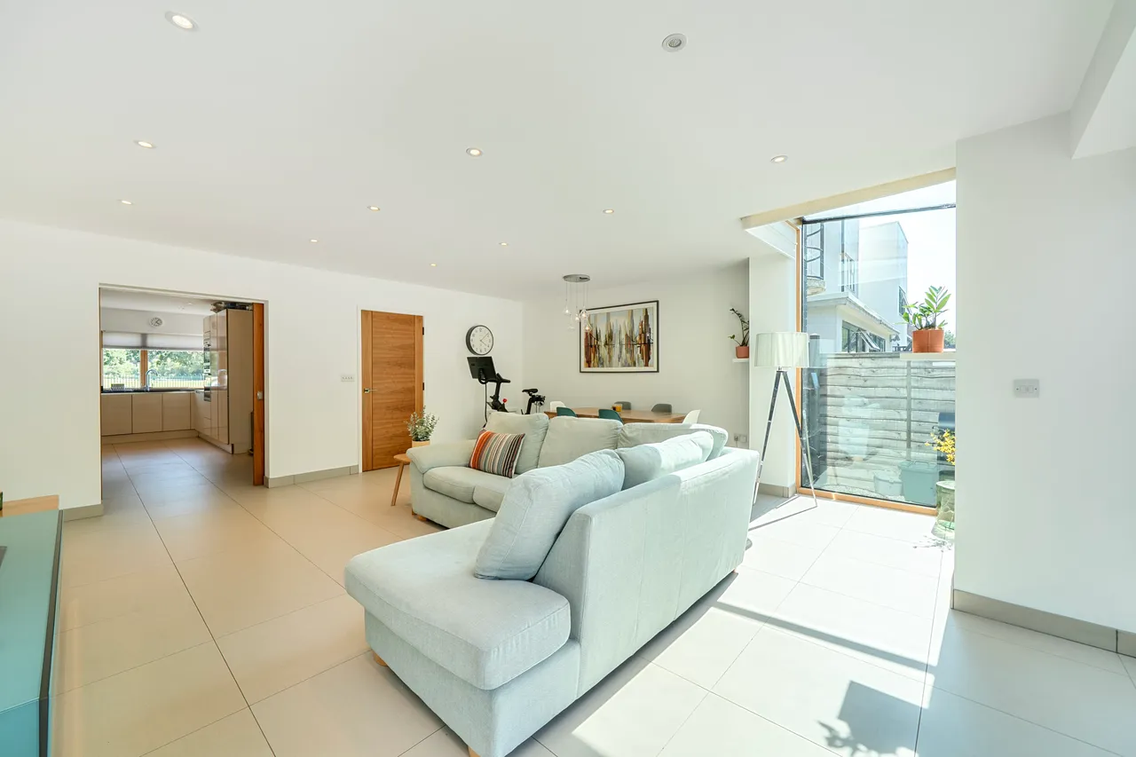 Park Avenue, Ruislip, HA4, photo 8