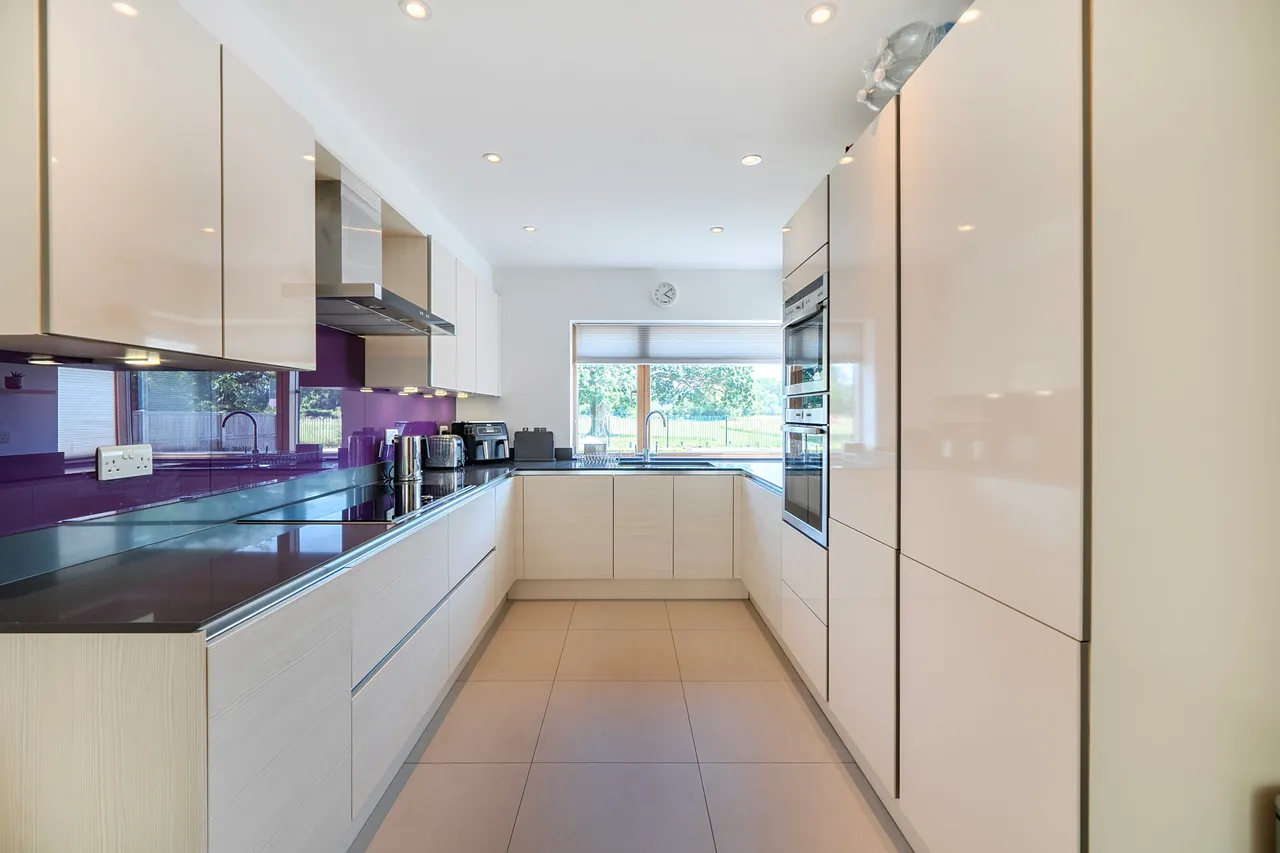 Park Avenue, Ruislip, HA4, photo 9