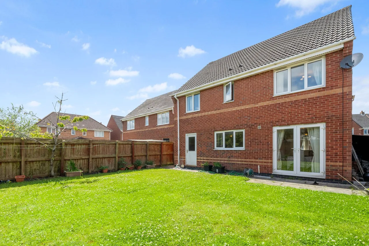 Heigham Gardens, St. Helens, WA9, photo 26