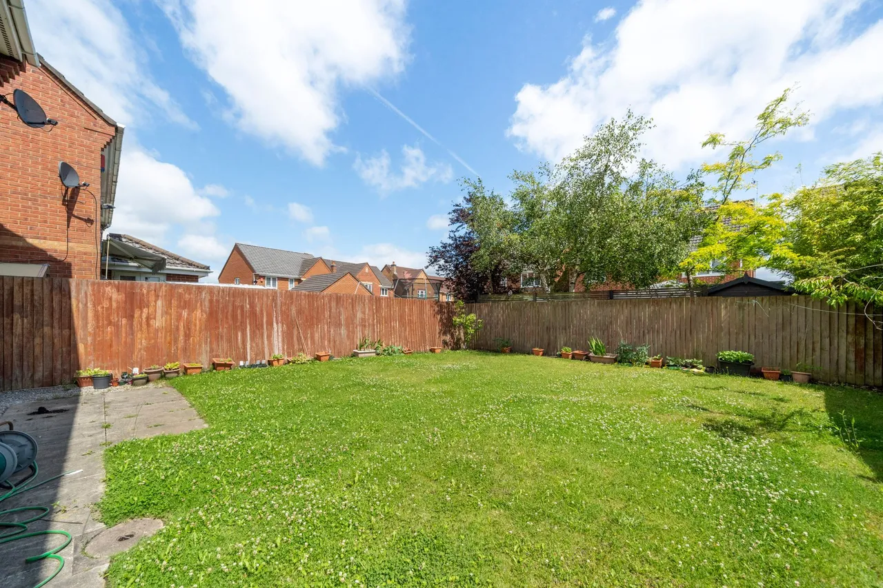 Heigham Gardens, St. Helens, WA9, photo 27