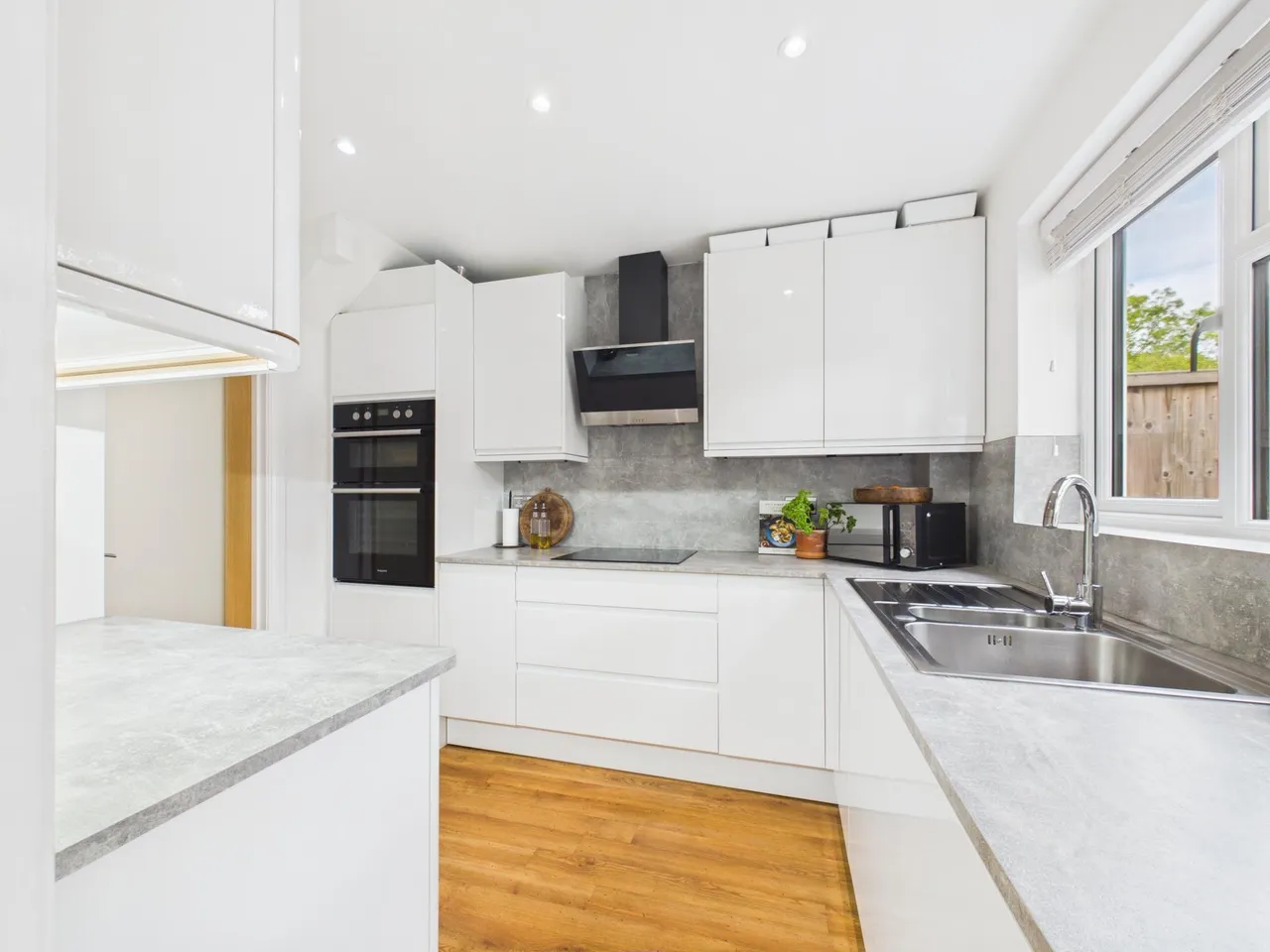 Tomlins Close, Tadley, RG26, photo 4