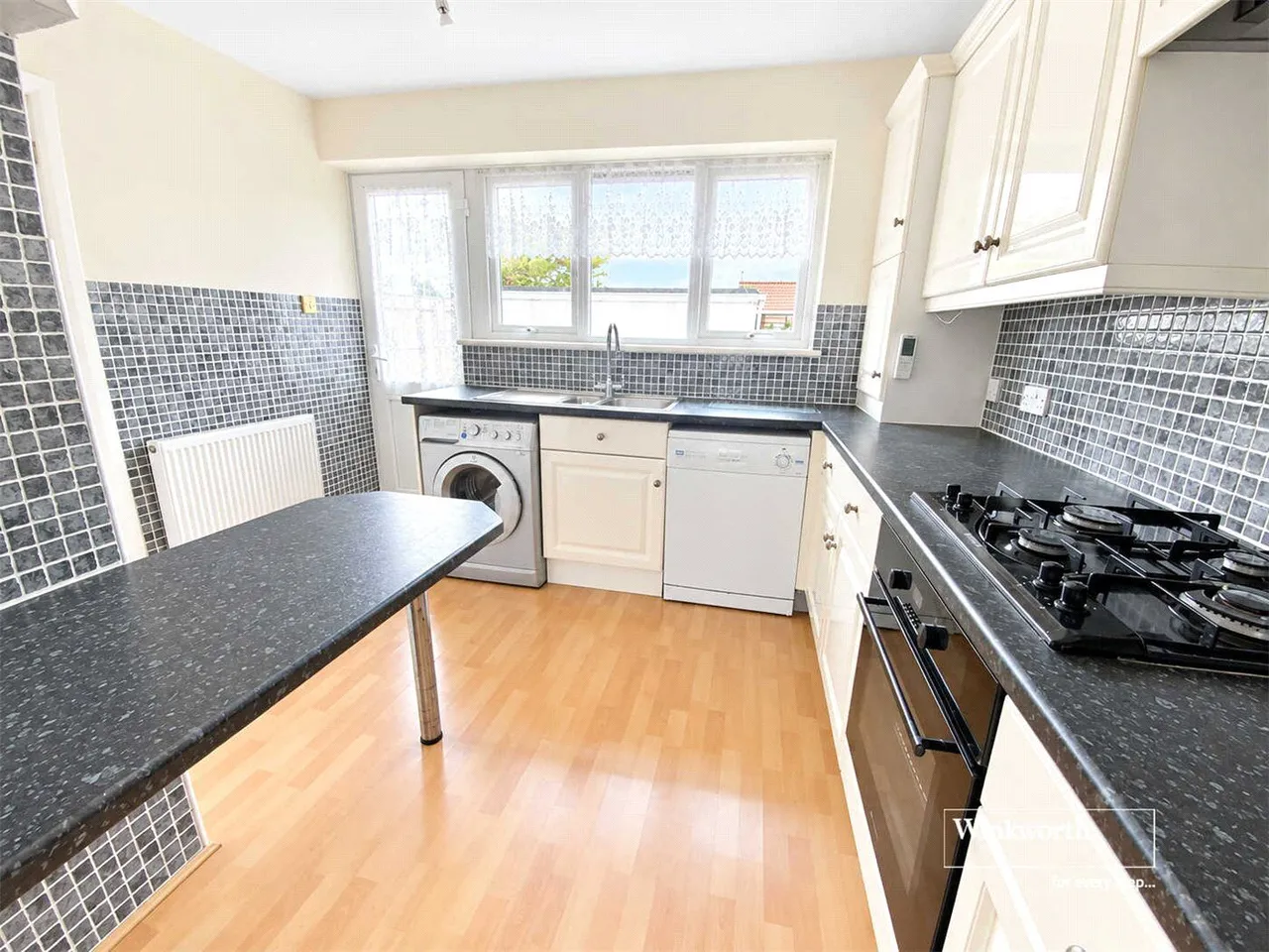 Bure Haven Drive, Mudeford, BH23, photo 3