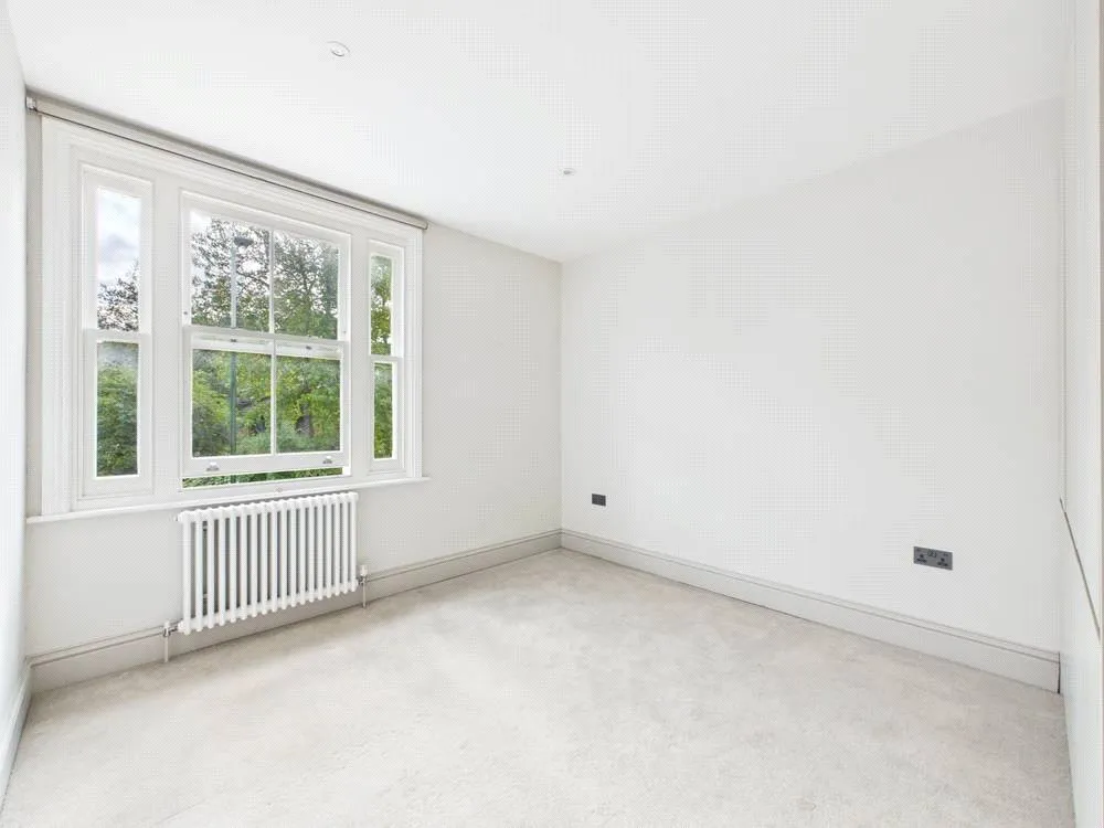 Mortlake High Street, London, SW14, photo 9
